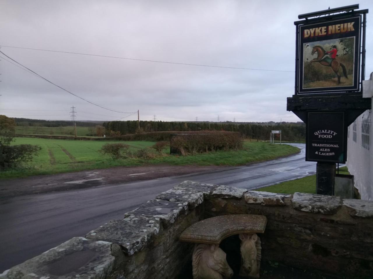 The Dyke Neuk Inn Meldon  Eksteriør billede